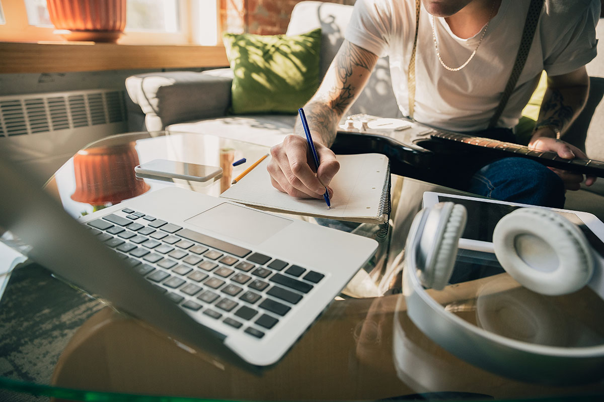 Leia mais sobre o artigo Como criar um curso online e potencializar sua carreira?